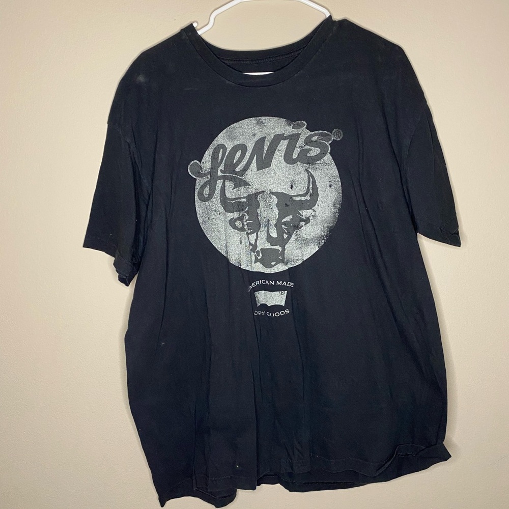 graphic t shirt